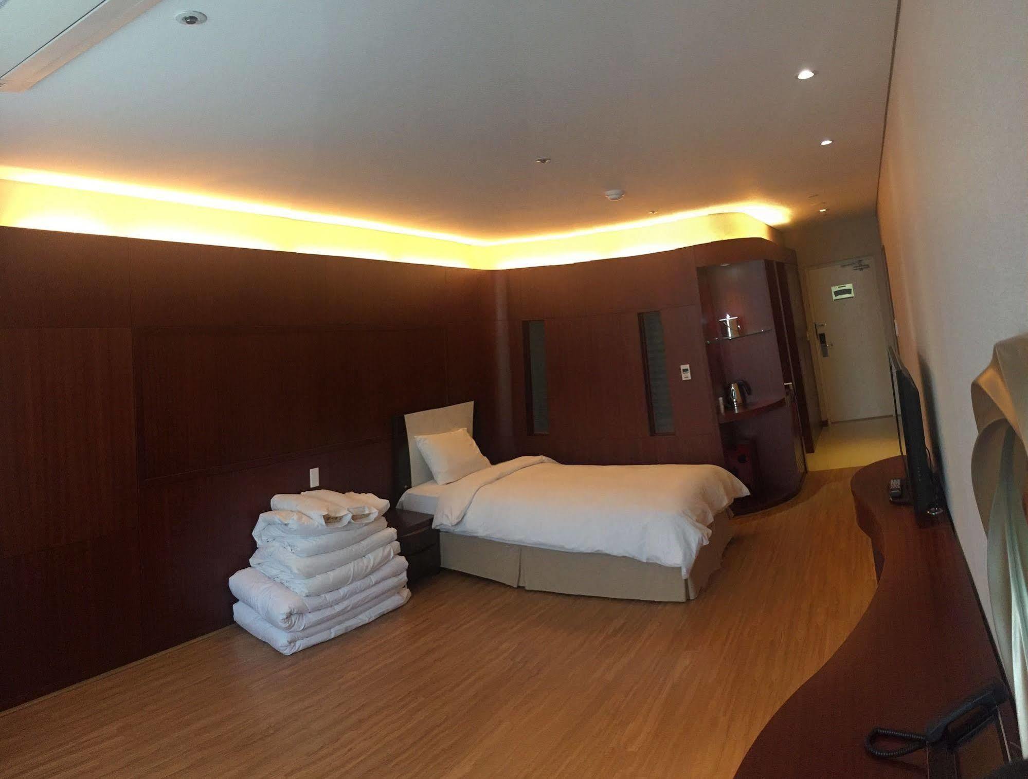 Sun Valley Hotel Yeoju Экстерьер фото